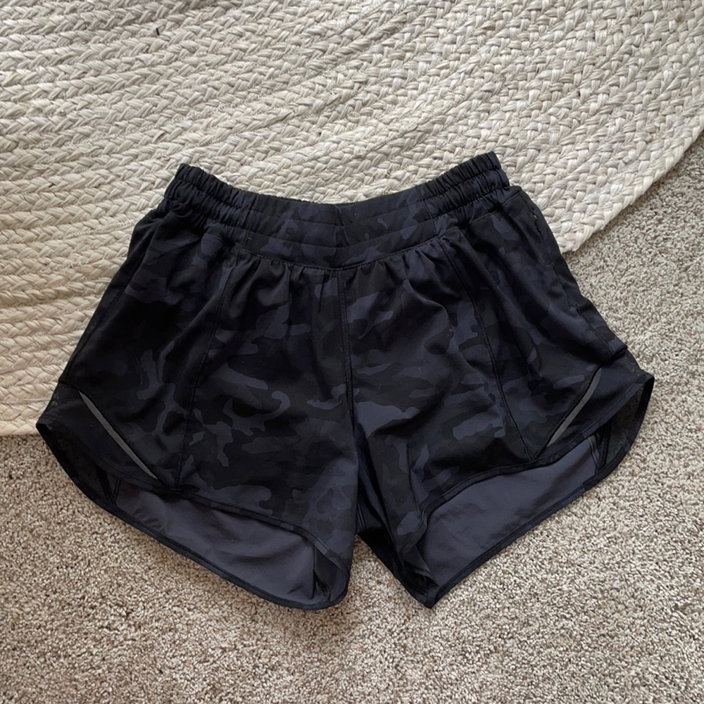 😇lululemon shorts!!